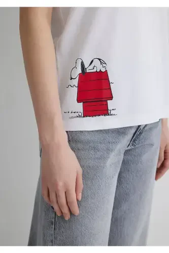 Snoopy Print White T-Shirt Regular Fit / Normal S - 8