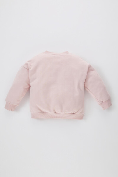 Soft fleece sweatshirt with a crew neck and baby girl print. - 5