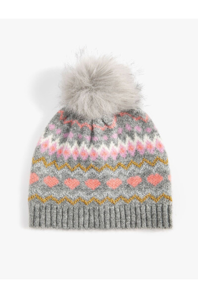 Soft plush pom-pom beanie - 4