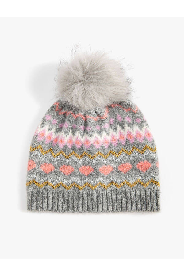 Soft plush pom-pom beanie - 4