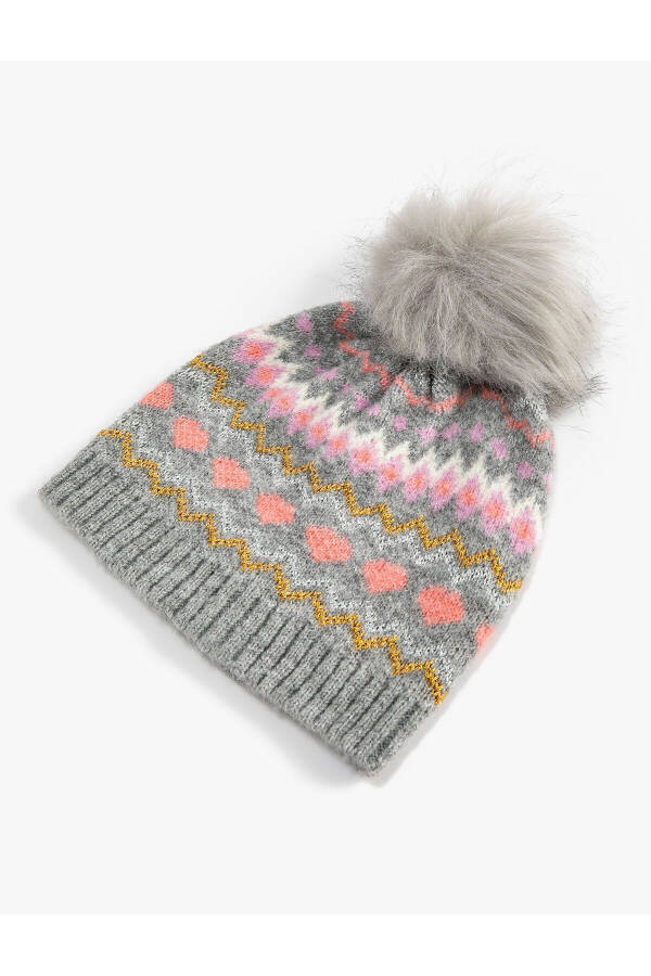 Soft plush pom-pom beanie - 5