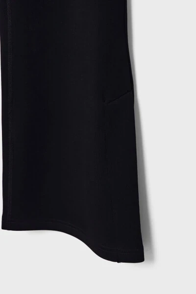 Soft Spanish-style wide-leg trousers. - 7