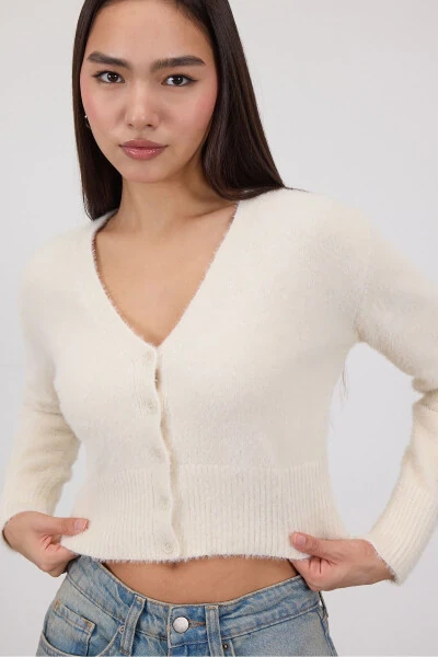 Soft Textured Buttoned Crop Cardigan H3339-A2 - 4