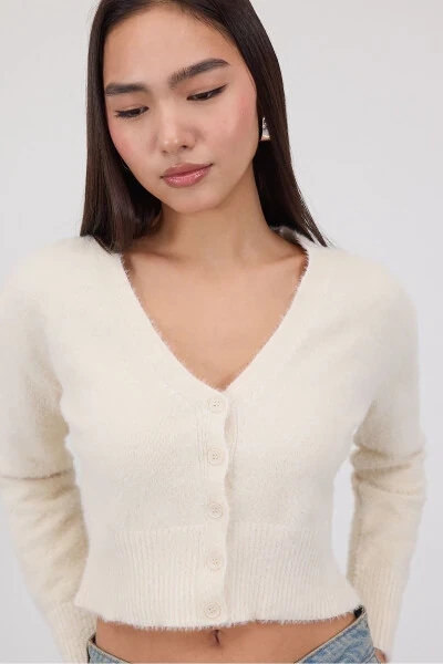 Soft Textured Buttoned Crop Cardigan H3339-A2 - 6