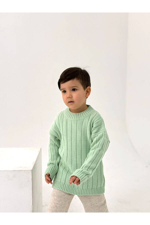 Solid Green Knitted Thick Cable Baby/Child Knit Sweater (Please Specify Full Age) - 2