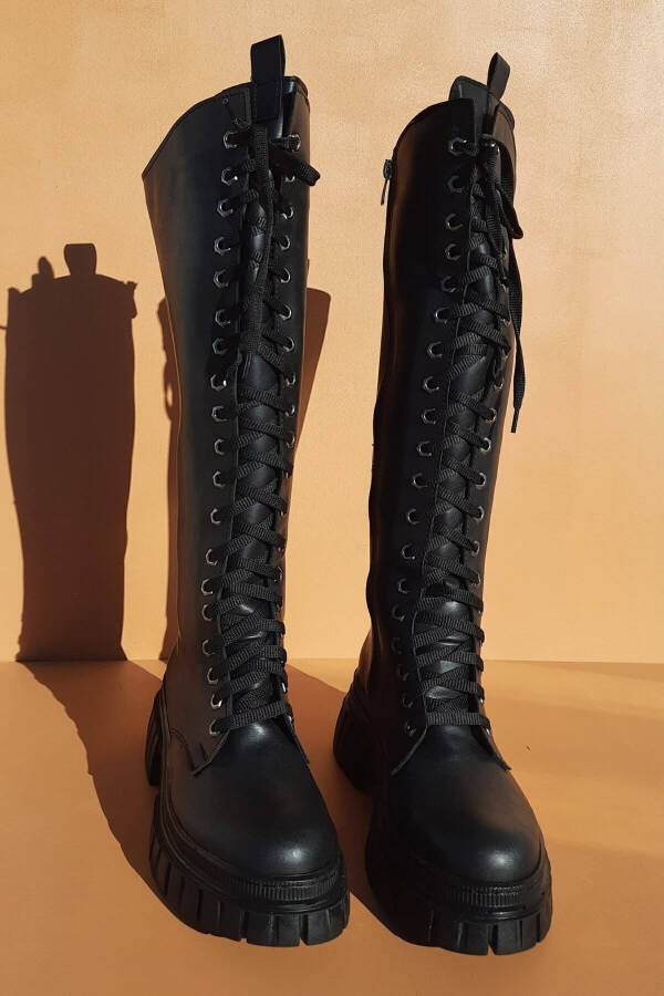 Sophia women's boots, with a long zipper and laces. - 5