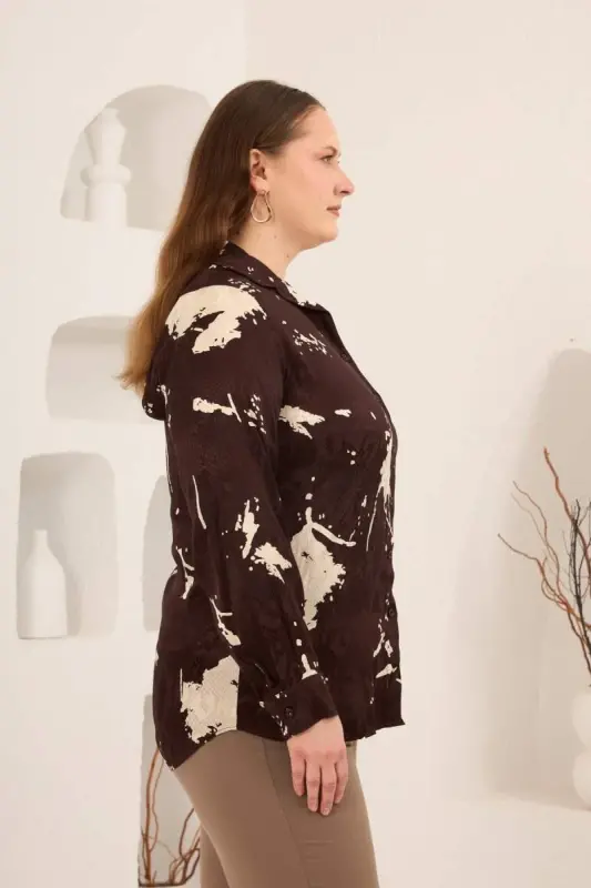 Soyut Desenli Kadın Büyük Beden Uzun Kol Gömlek Kahve - 3