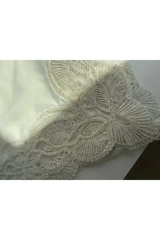 Sparkling Butterfly 12 Person 26 Piece French Lace Dowry Dinner Tablecloth Set Runner Set - 7