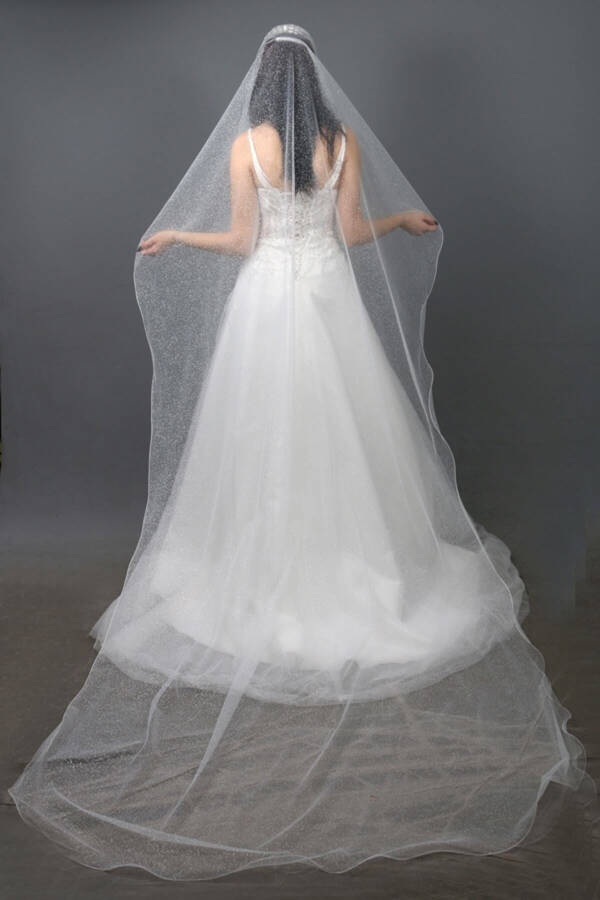 Sparkly Two-Layered Long Bridal Veil 3 Meters Long with Comb in Off-White - 27