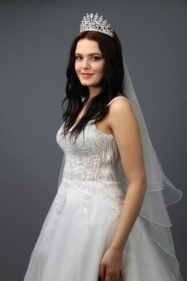 Sparkly Two-Layered Long Bridal Veil 3 Meters Long with Comb in Off-White - 28