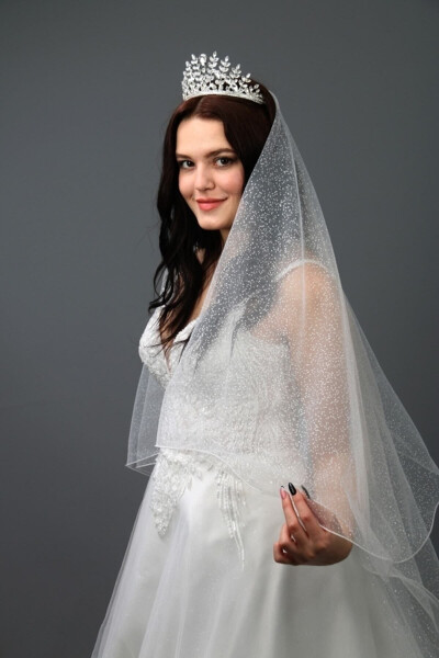 Sparkly Two-Layered Long Bridal Veil 3 Meters Long with Comb in Off-White - 31