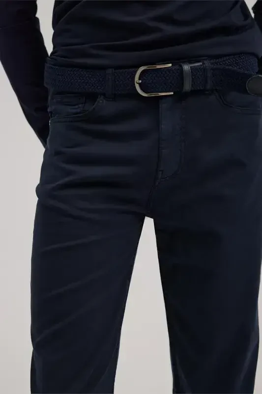 Спортивные брюки Slim Fit из темно-синего денима с 5 карманами - 3