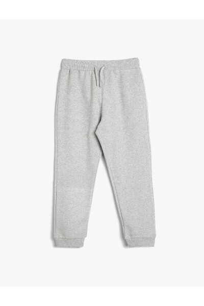 Спортивные штаны Basic Jogger с завязками на талии и карманами - 4