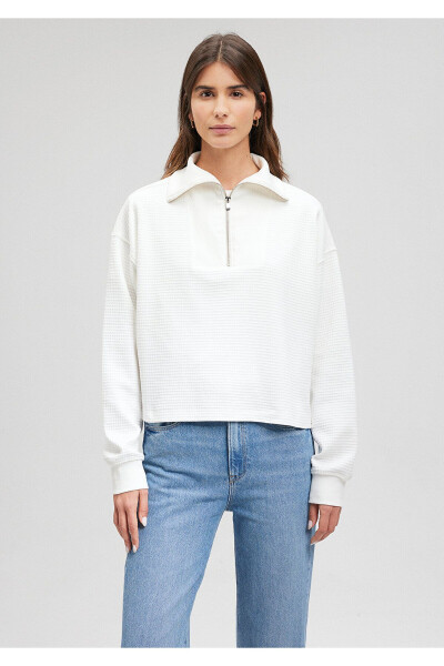 Sporty Lux Half-Zip White Sweatshirt 1s10169-70057 - 18