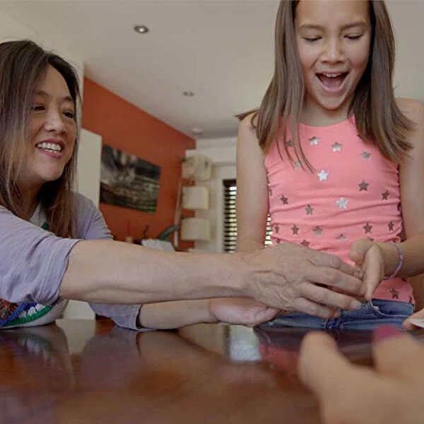 Spot It Classic Eco-Blister Family Card Game for Ages 6 and up, From Asmodee - 6