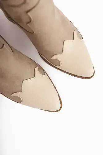 Spring Beige Suede Western Heeled Boots - 3