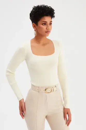 Square Neck Sweater - Ecru - 3