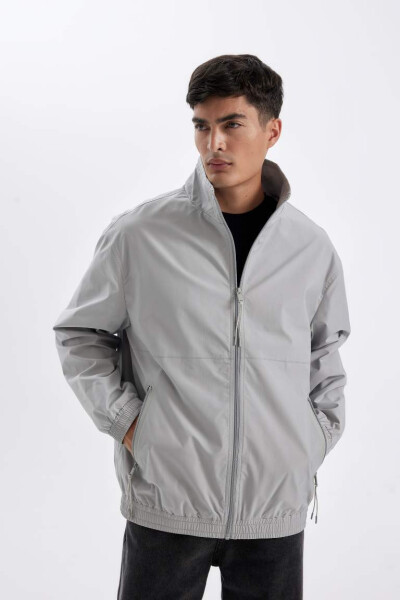 Stand Collar Jacket with Zippered Pockets in Light Gray for All Seasons - 4