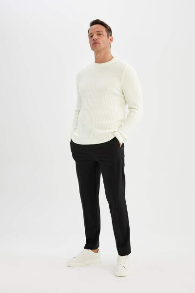 Standard Fit Crew Neck Jacquard Knit Sweater Ecru - 2