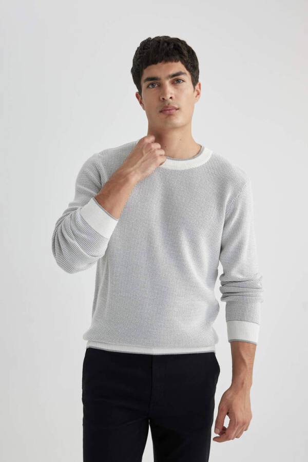 Standard Fit Crew Neck Sweater Ecru - 1