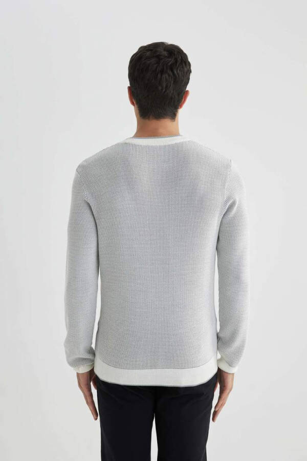 Standard Fit Crew Neck Sweater Ecru - 7