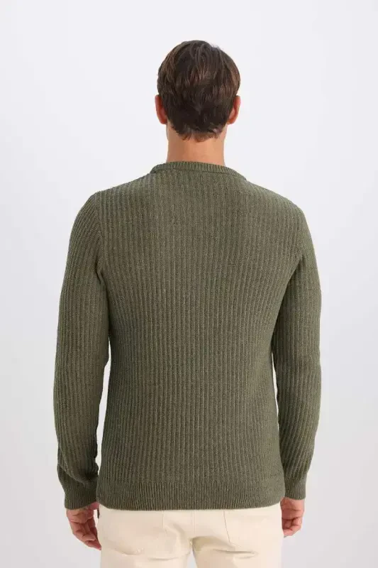 Standard Fit Crew Neck Textured Sweatshirt Dark Green - 3