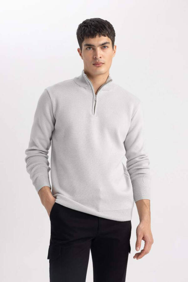 Standard Fit Crew Neck Zippered Sweatshirt Light Grey - 11