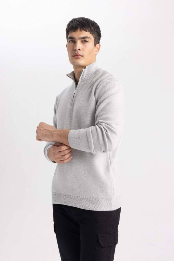 Standard Fit Crew Neck Zippered Sweatshirt Light Grey - 5