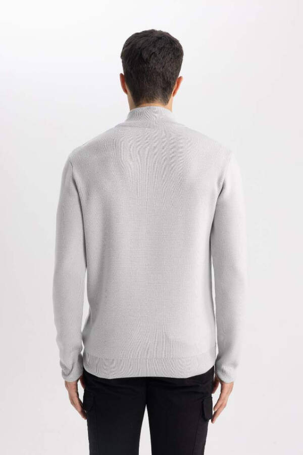 Standard Fit Crew Neck Zippered Sweatshirt Light Grey - 7