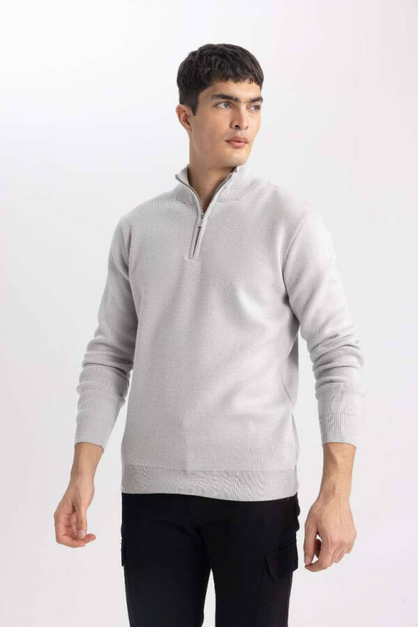 Standard Fit Crew Neck Zippered Sweatshirt Light Grey - 8