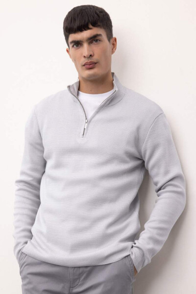 Standard Fit Crew Neck Zippered Sweatshirt Light Grey - 1