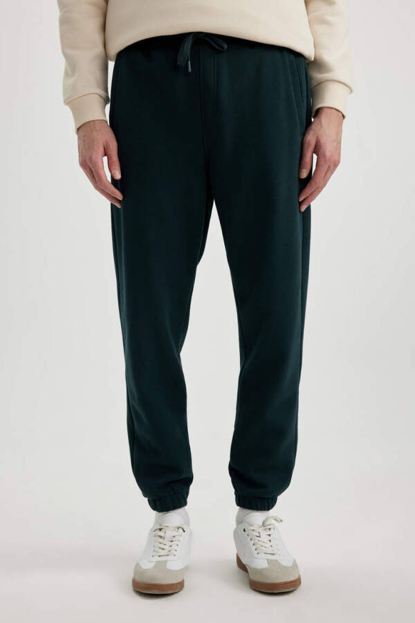 Standard Fit Elastic Leg Sweatpants Dark Green - 3