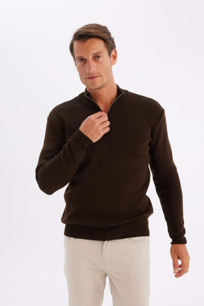 Standard Fit Half Zip Sweater Coffee - 1