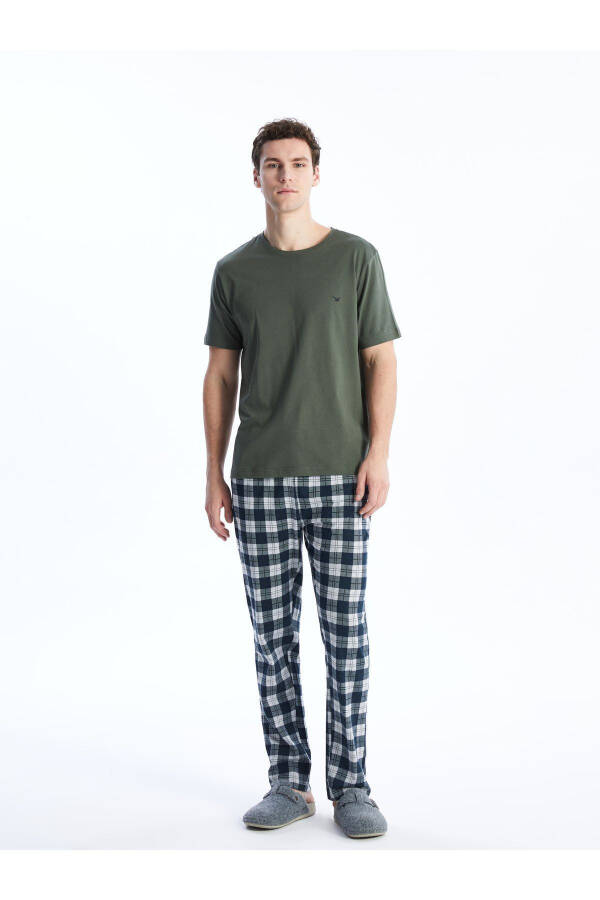 Standard Fit Men's Pajama Set - 51