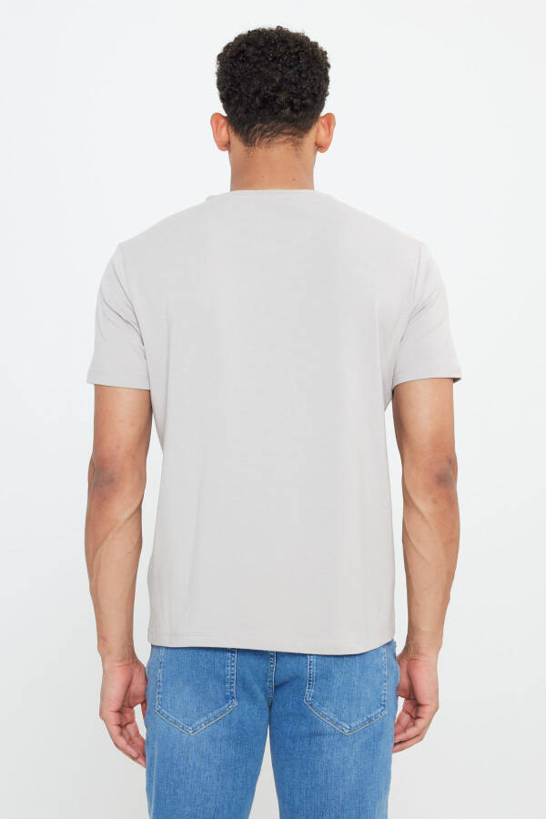 Standard Fit Regular Cut Crew Neck Cotton T-Shirt - 5