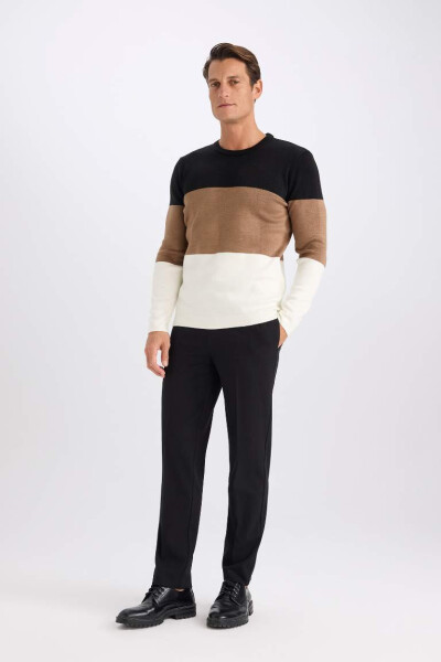 Standard Fit Striped Crewneck Sweater (Camel) - 3