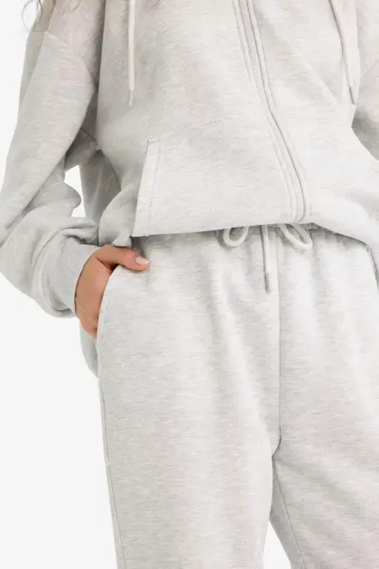 Standard Fit Thick Jogger Sweatpants Elastic Waist and Hems Basic Plain Long Length-Gray Melange - 6