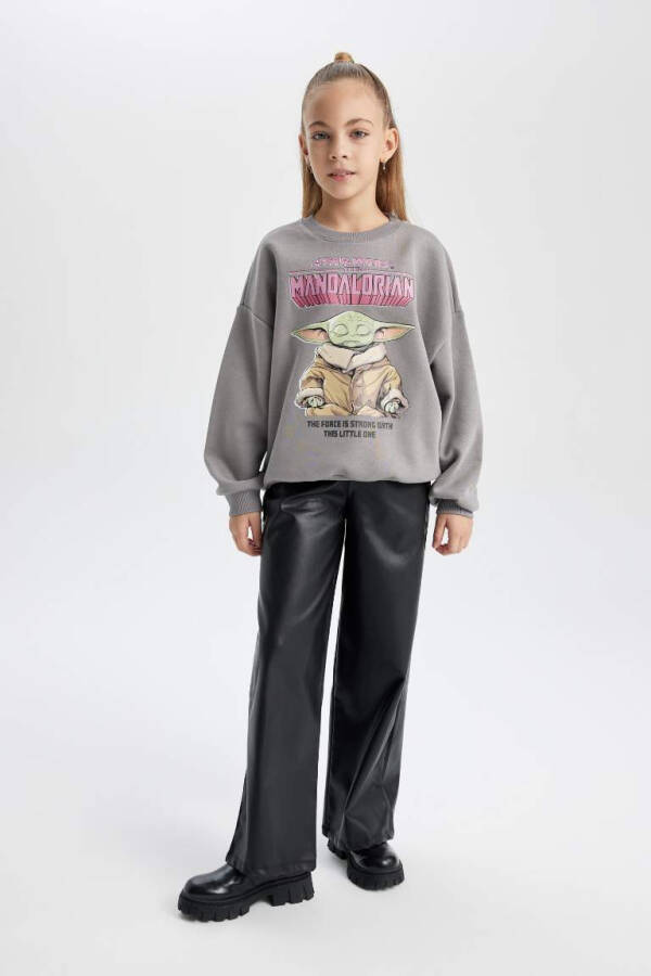 Star Wars-Mandalorian Children's Sweatshirt with a High Neck and Soft Fleece - 2