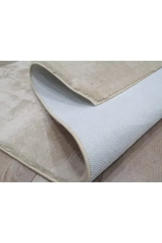 Стойкий к истиранию коврик, нескользящее основание, мягкий плюшевый ковер бежевого цвета. - 4