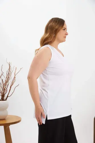 Stone Detailed Plus Size Sleeveless Blouse Ecru - BÜYÜKBEDENIZ (1)