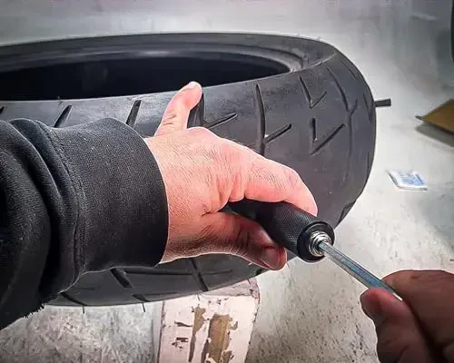 Stop & Go 5001 24 Piece Tubeless Mushroom Plug Tire Mobility Repair Kit & Air Compressor for Punctures & Flats on Car, Trucks, Trailers, & ATV (15 Plugs) - 4