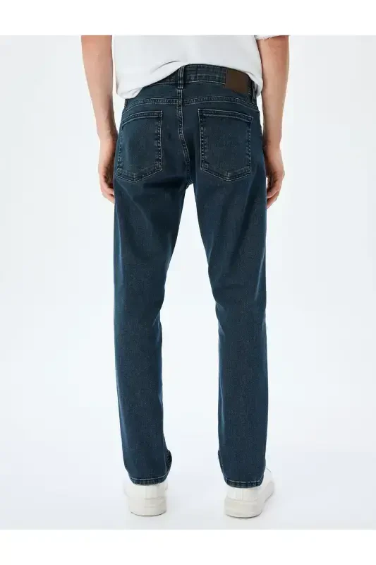 Straight Fit Cotton Jeans with Pocket Detail - 4