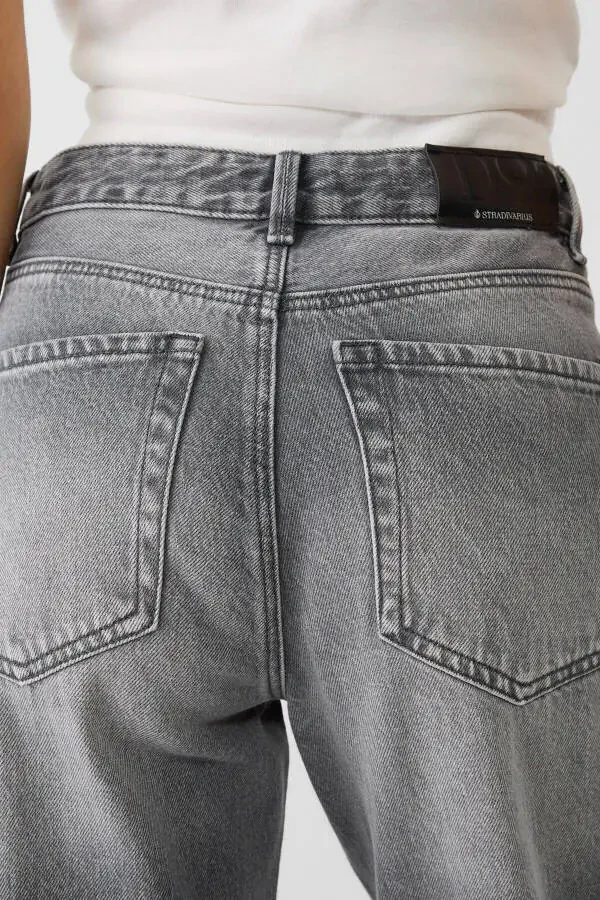 Straight Fit Jean - 4