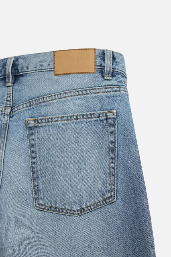 STRAIGHT FIT JEAN - 9