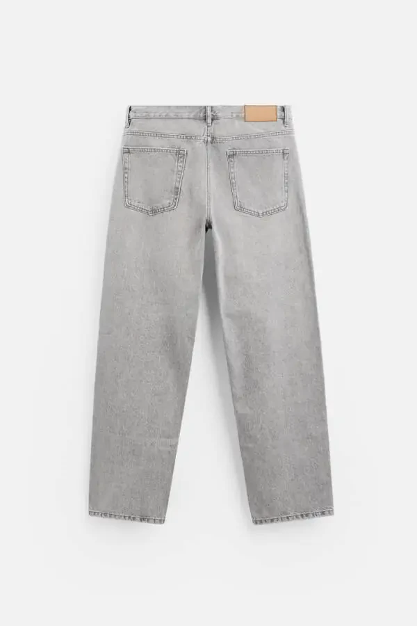 STRAIGHT FIT JEAN - 16