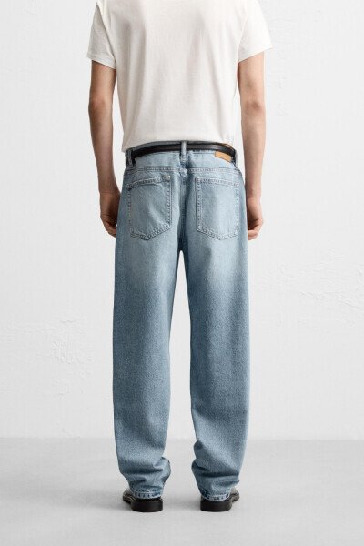 STRAIGHT FIT JEAN - 48