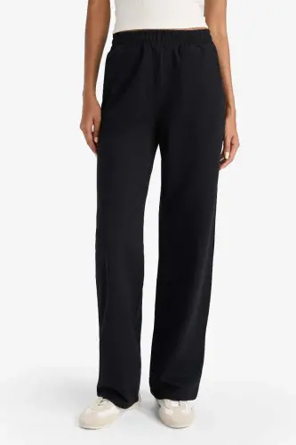 Straight Fit Pocketed Elastic Waist Sweatpants-Black - 4