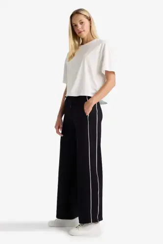 Straight Fit Pocketed Straight Leg Long Length Thin Sweatpants-Black - 1