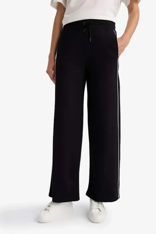 Straight Fit Pocketed Straight Leg Long Length Thin Sweatpants-Black - 4