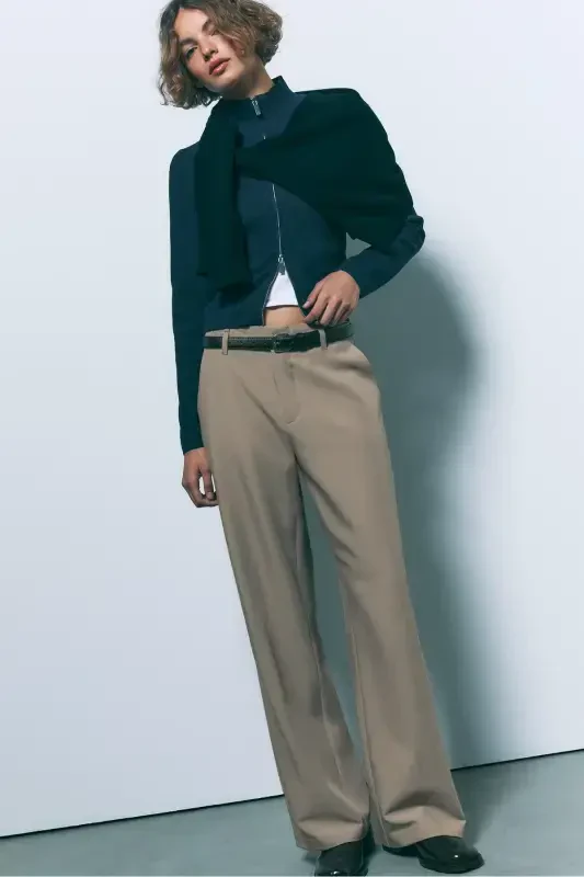 Straight fit trousers with belt loops and a loose fit. - 1